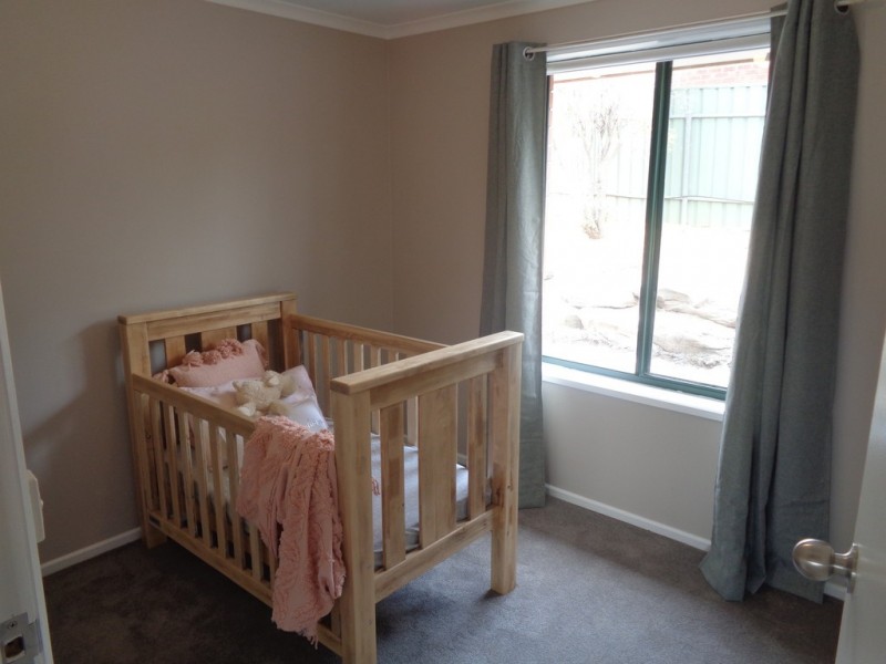 1 FALCON DRIVE, Hewett SA 5118