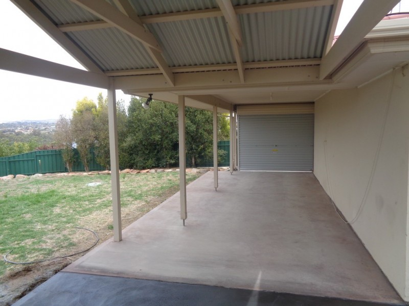 1 FALCON DRIVE, Hewett SA 5118