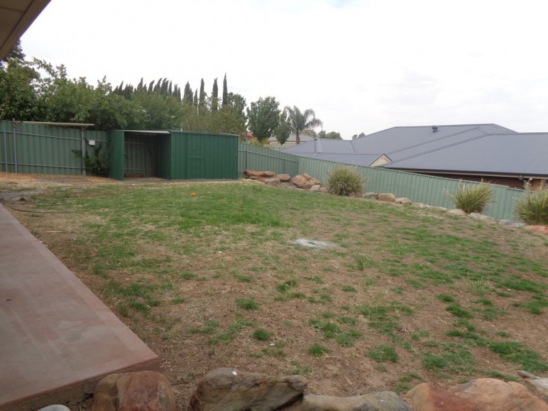 1 FALCON DRIVE, Hewett SA 5118