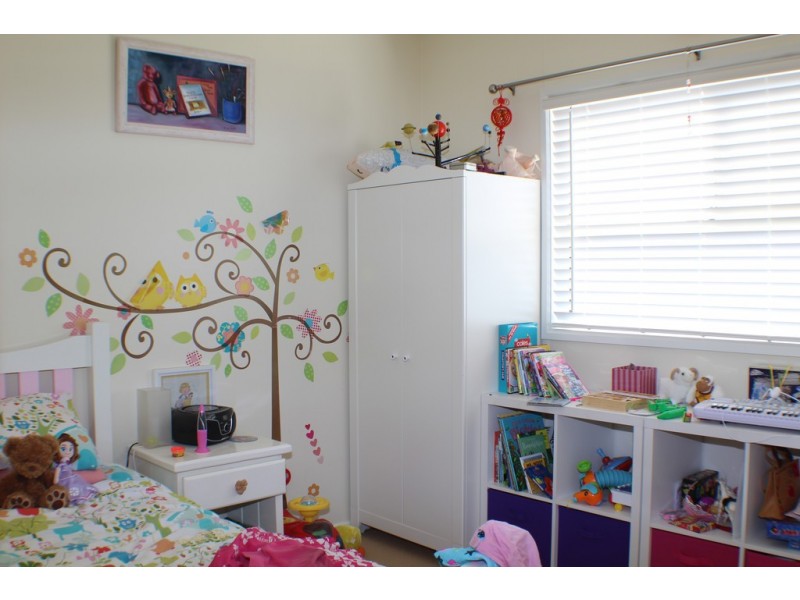 4 Petrel Crescent, Thompson Beach SA 5501