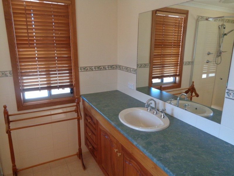 15 RICHARDSON STREET, Parham SA 5501