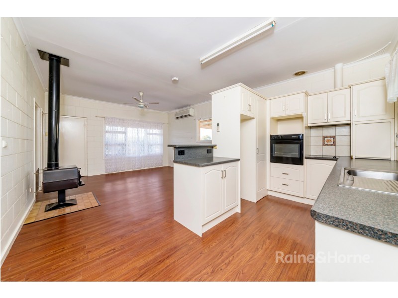 7 PHILLIPS STREET, Balaklava SA 5461