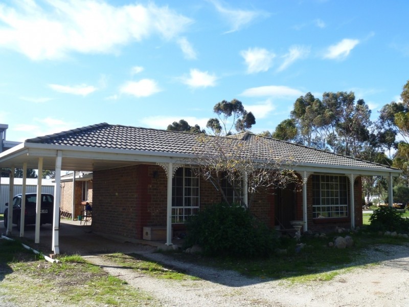 5 Lawrie Road, Lewiston SA 5501