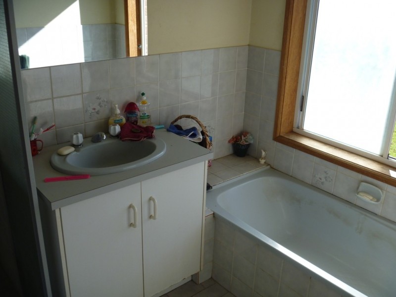 5 Lawrie Road, Lewiston SA 5501