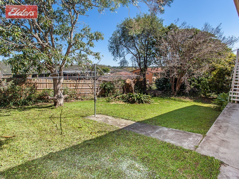 4 Finch St, Stafford Heights QLD 4053