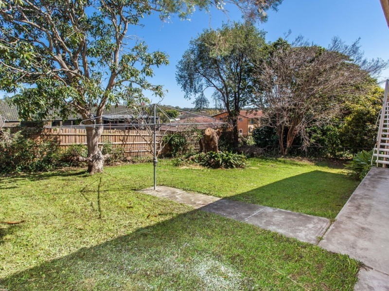 4 Finch St, Stafford Heights QLD 4053