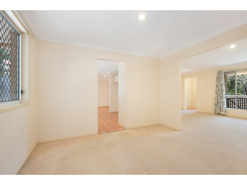 70 Sinatra Cres, Mcdowall QLD 4053