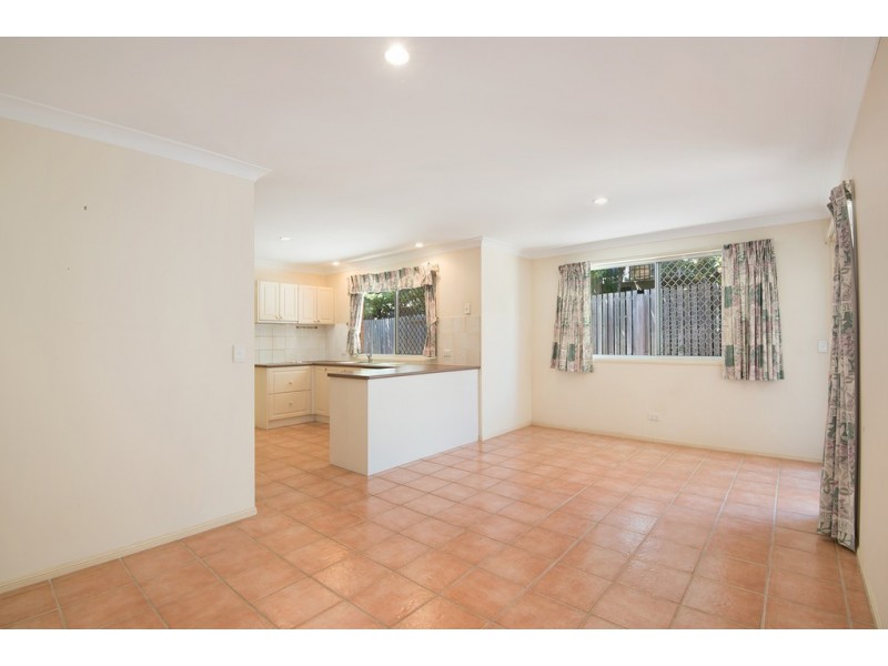 70 Sinatra Cres, Mcdowall QLD 4053