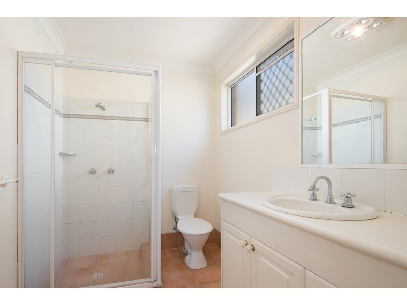 70 Sinatra Cres, Mcdowall QLD 4053