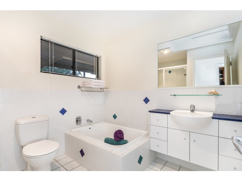 15 Lemm St, Everton Hills QLD 4053