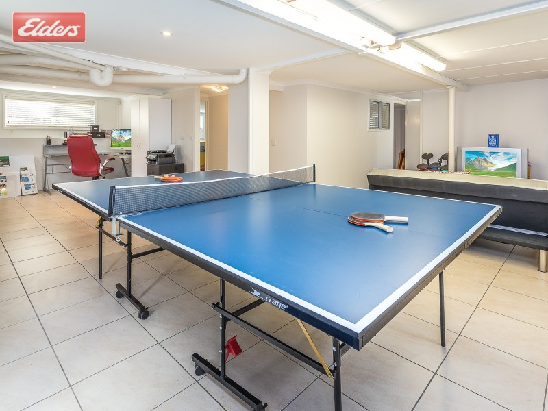 70 White St, Everton Park QLD 4053