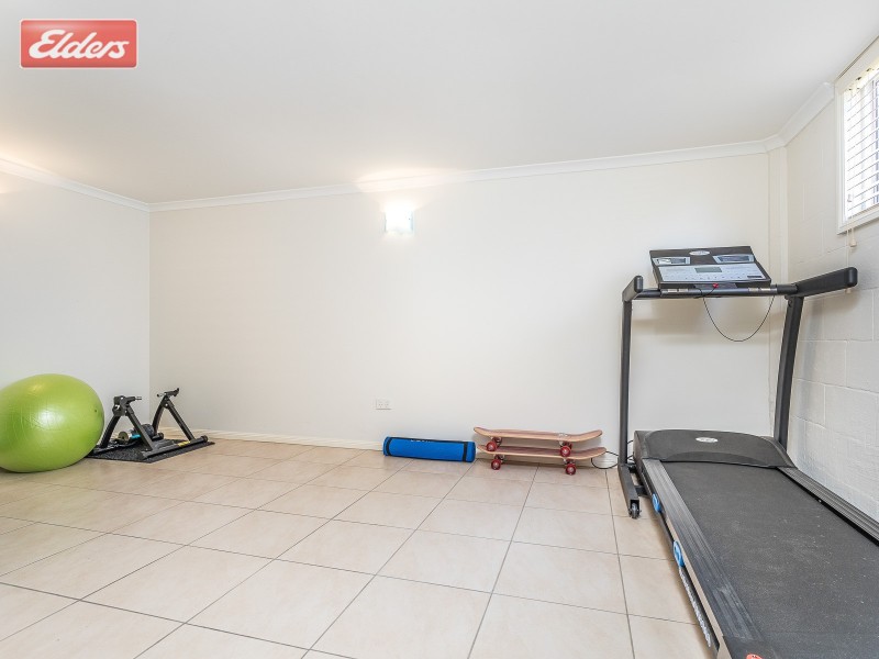 70 White St, Everton Park QLD 4053