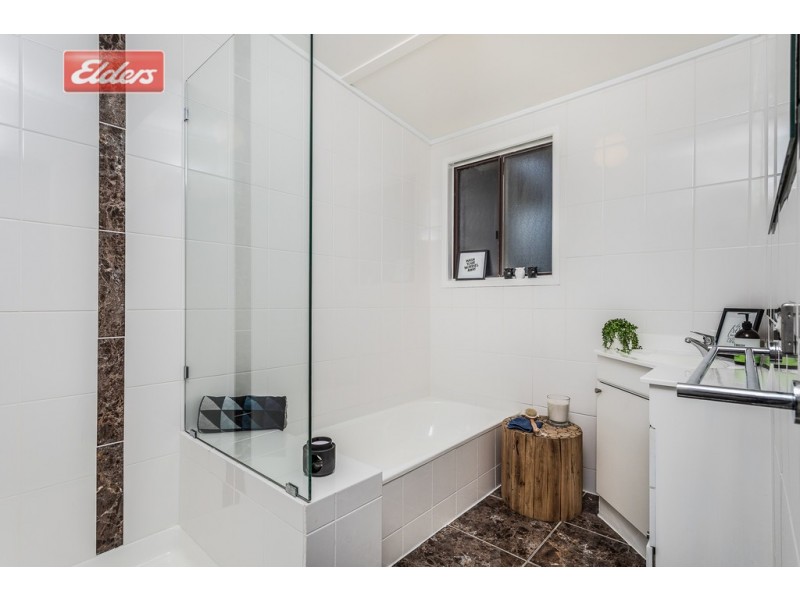 57 Hutton Rd, Ferny Hills QLD 4055