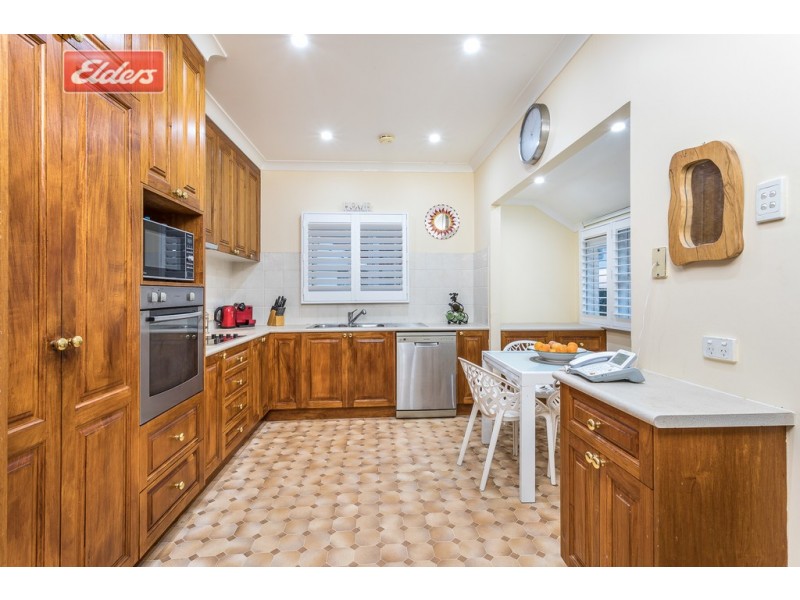 58 Trouts Rd, Everton Park QLD 4053