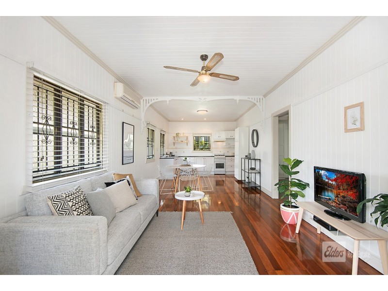 742 South Pine Rd, Everton Park QLD 4053