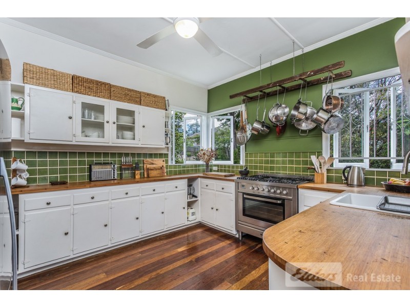 31 Barton St, Everton Park QLD 4053