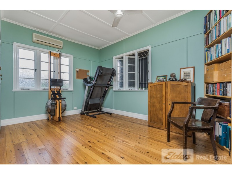 31 Barton St, Everton Park QLD 4053