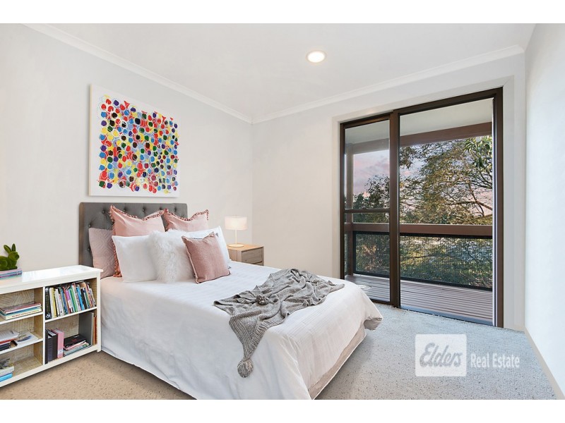 8 Eldershaw St, Everton Park QLD 4053