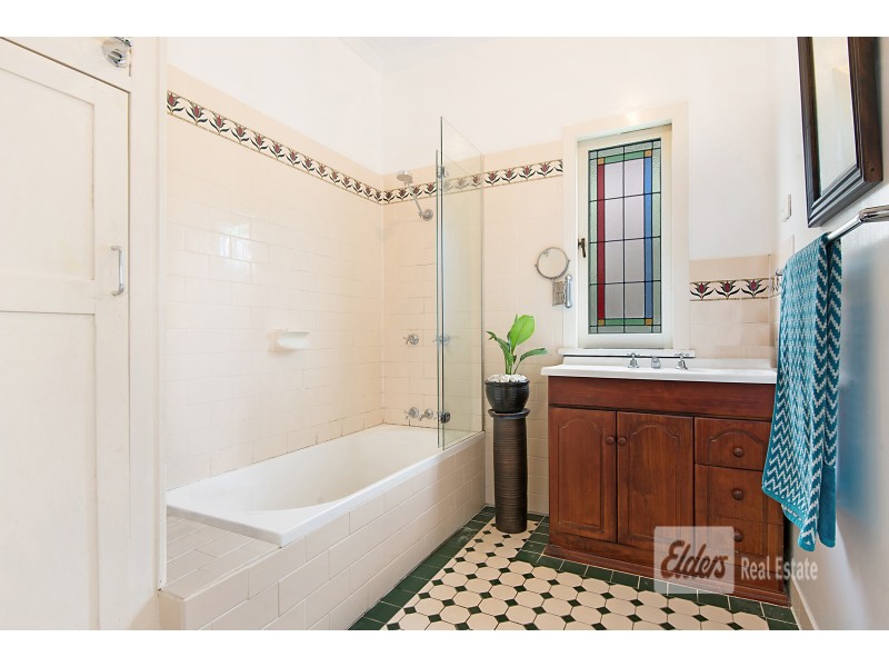 63 Keylar St, Mitchelton QLD 4053