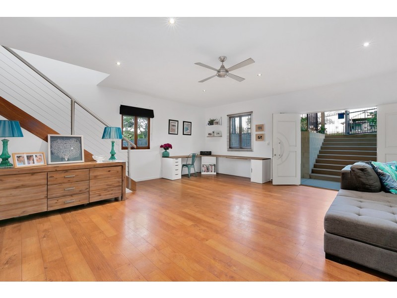 719 South Pine Rd, Everton Park QLD 4053