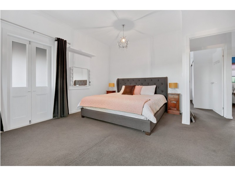 719 South Pine Rd, Everton Park QLD 4053