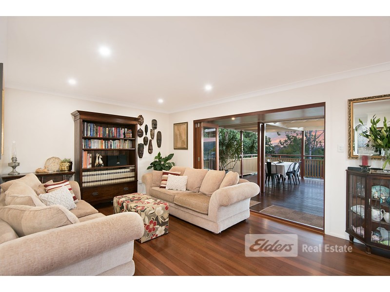 25 Lomatia St, Everton Hills QLD 4053