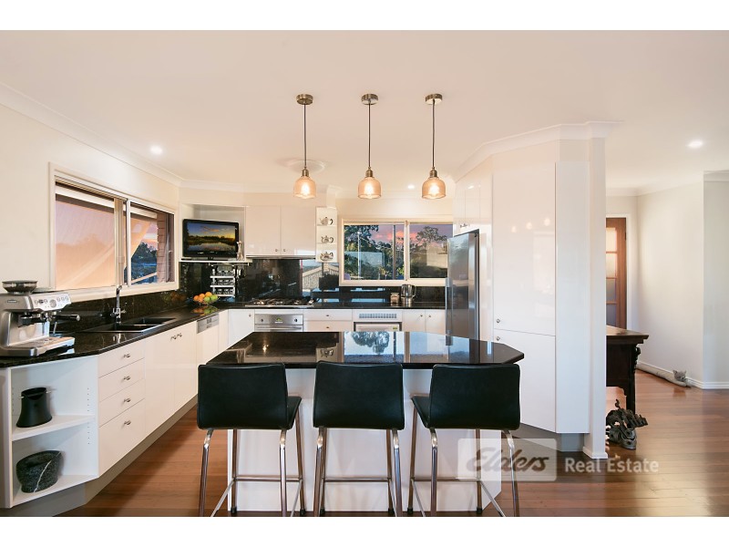 25 Lomatia St, Everton Hills QLD 4053