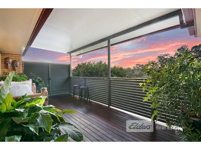 25 Lomatia St, Everton Hills QLD 4053