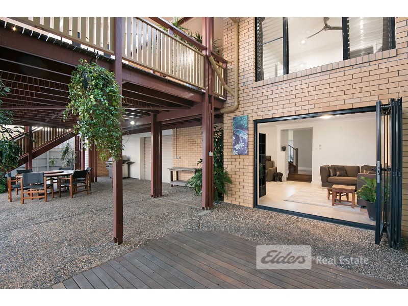 25 Lomatia St, Everton Hills QLD 4053