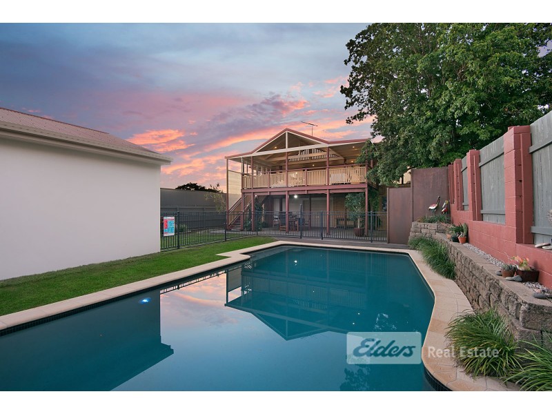 25 Lomatia St, Everton Hills QLD 4053