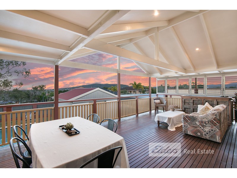 25 Lomatia St, Everton Hills QLD 4053