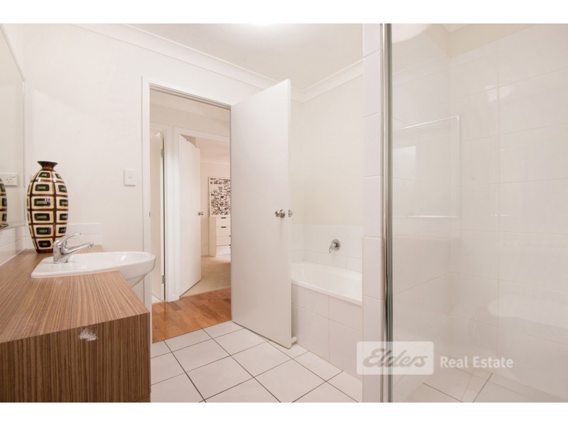 11/8 Lackeen St, Everton Park QLD 4053