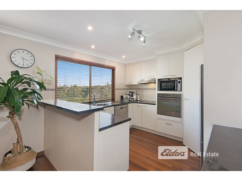 5 Melwood Crt, Arana Hills QLD 4054