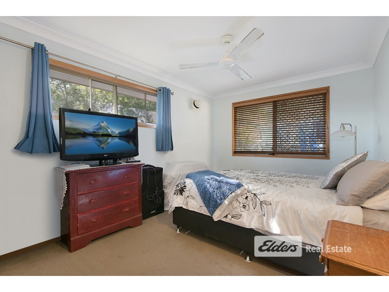 5 Melwood Crt, Arana Hills QLD 4054