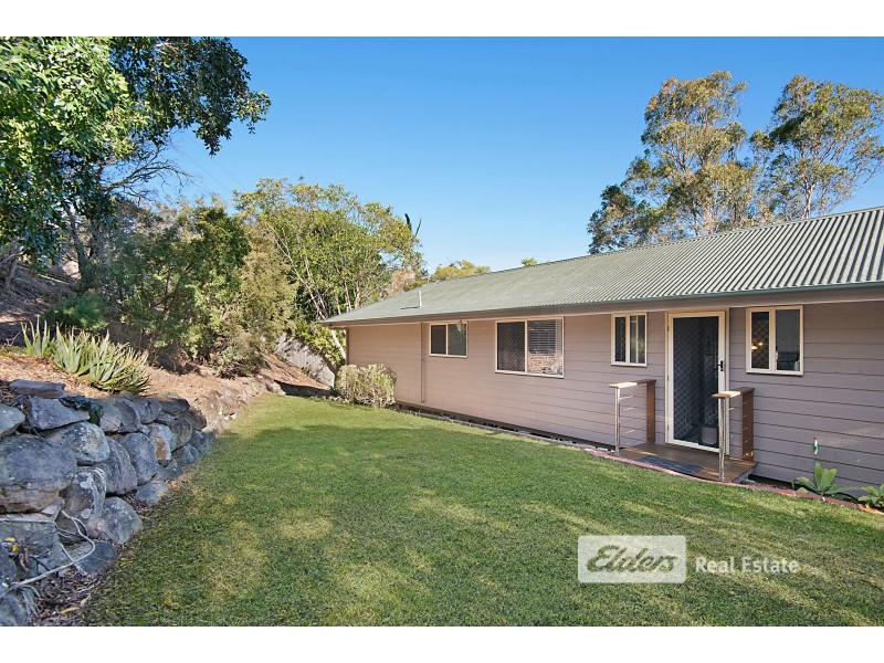 5 Melwood Crt, Arana Hills QLD 4054