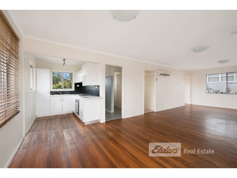 7 Yanderra Ave, Arana Hills QLD 4054