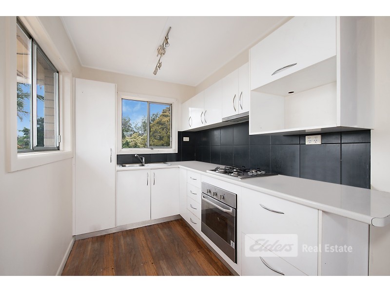 7 Yanderra Ave, Arana Hills QLD 4054