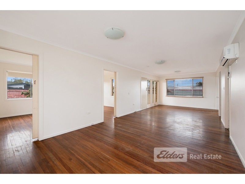 7 Yanderra Ave, Arana Hills QLD 4054