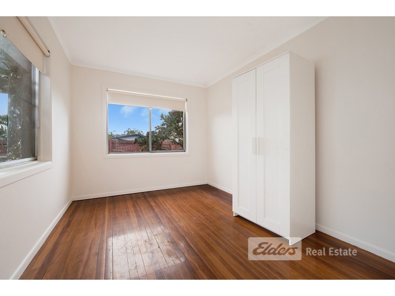 7 Yanderra Ave, Arana Hills QLD 4054