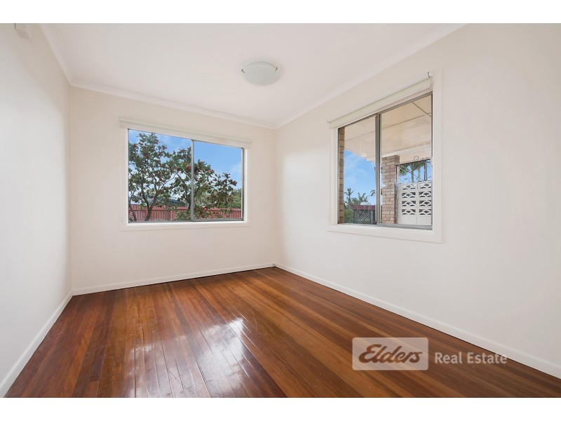 7 Yanderra Ave, Arana Hills QLD 4054