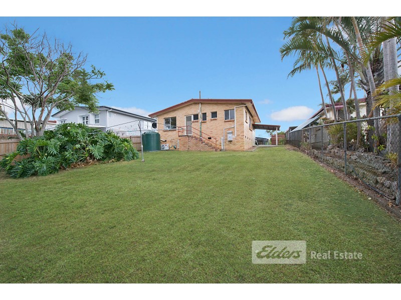 7 Yanderra Ave, Arana Hills QLD 4054