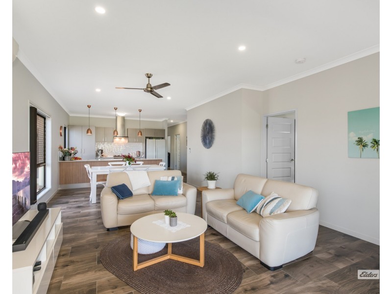 66 Ross Rd, Upper Kedron QLD 4055