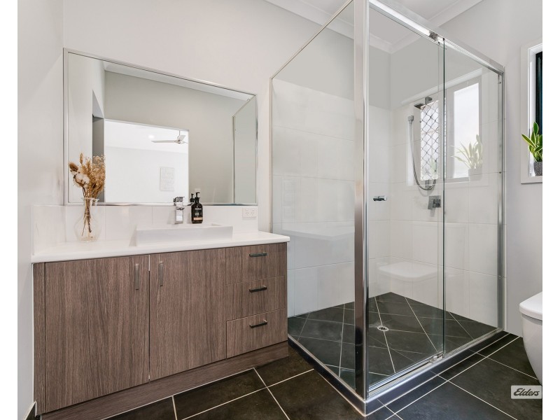 66 Ross Rd, Upper Kedron QLD 4055