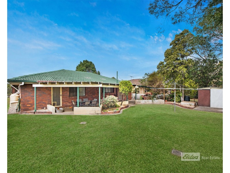 19 Jade St, Albany Creek QLD 4035