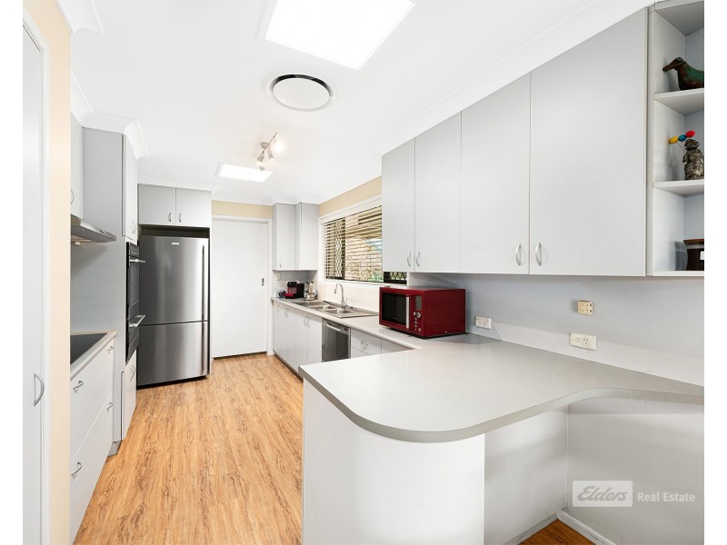 19 Jade St, Albany Creek QLD 4035