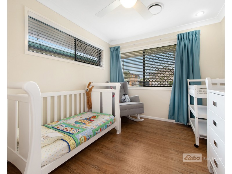 19 Jade St, Albany Creek QLD 4035