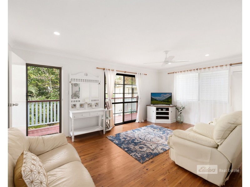 6 Yera Court, Arana Hills QLD 4054