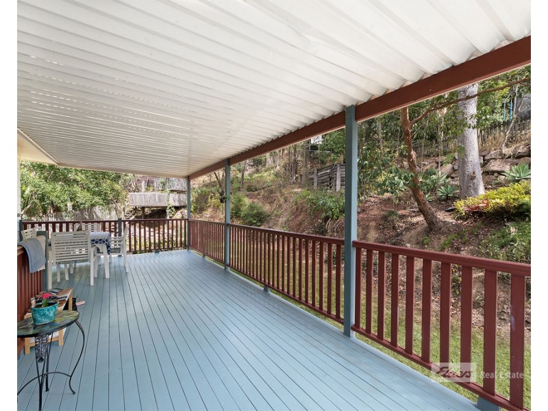 6 Yera Court, Arana Hills QLD 4054