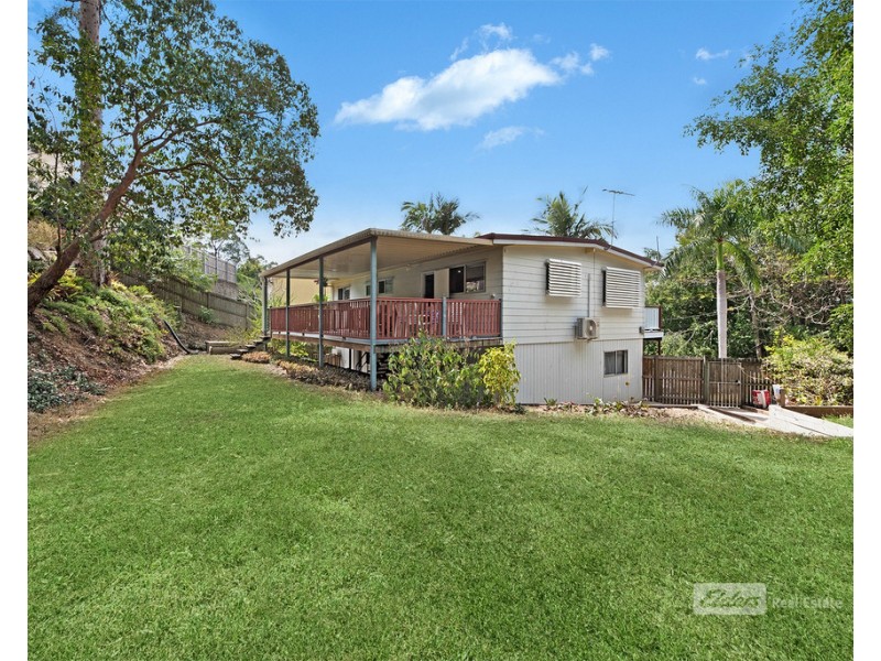 6 Yera Court, Arana Hills QLD 4054