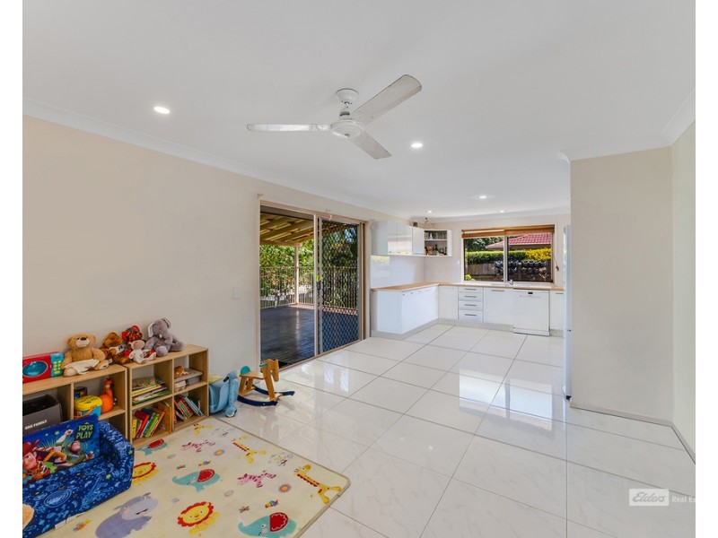 18 Soames St, Everton Park QLD 4053
